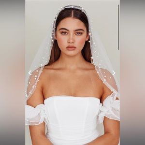 Cathedral Pearl Veil